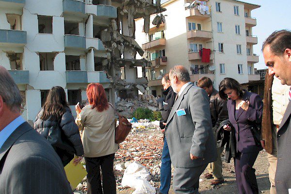 Συνεργασία ανάμεσα στους δήμους Κομοτηνής και Yalova για τη διαχείριση καταστροφών (2002-2005)